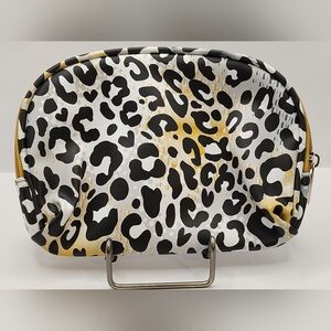Cheetah Travel Make Up Bag Size 8" X 5.5" NWOT